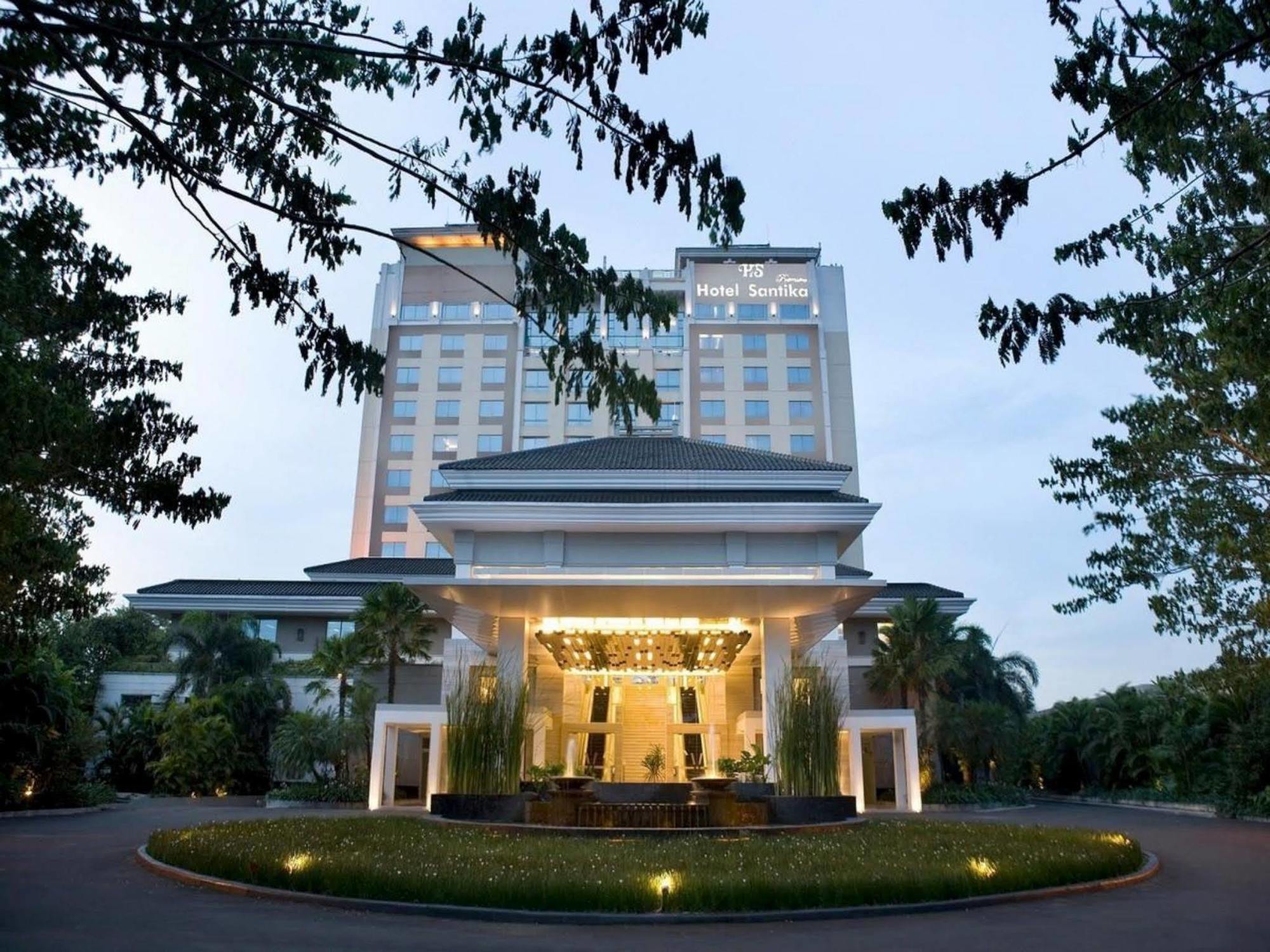 Santika Premiere Slipi 4* Jakarta
